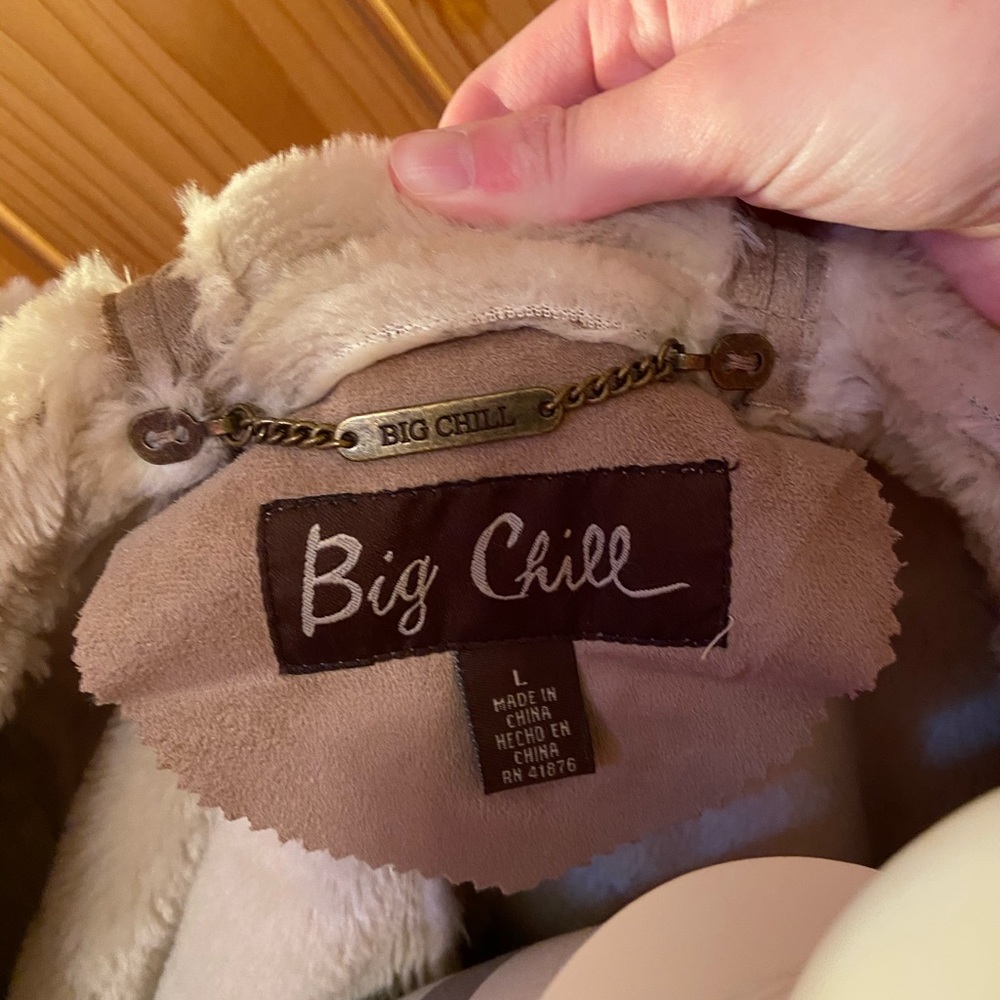 Tan Coat - Picture 6 of 7
